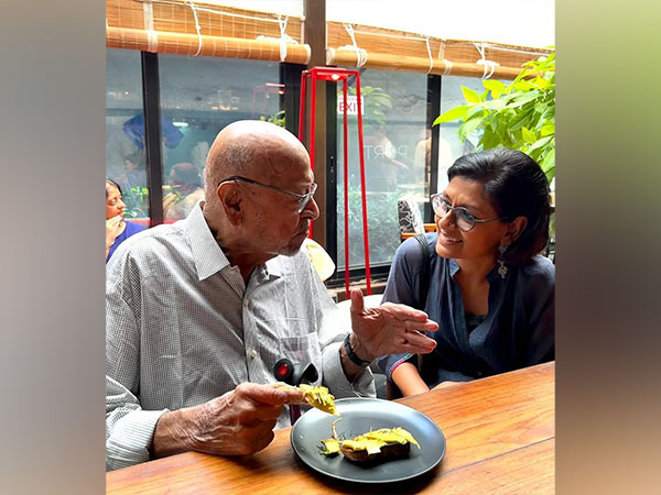 Shyam Benegal and Nandita Das (Photo/instagram/@nanditadasofficial)