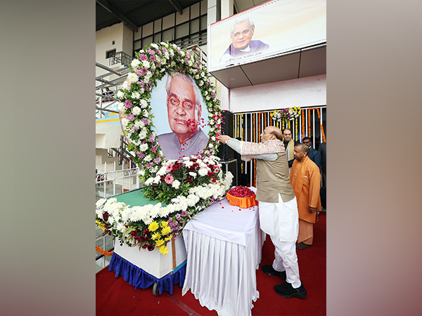 Uttar Pradesh Chief Minister Yogi Adityanath with Defence Minister Rajnath Singh. (Photo: @myogiadityanath)