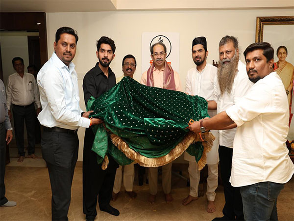 Uddhav Thackeray sends 'chadar' at Ajmer Sharif dargah (Photo/ANI)