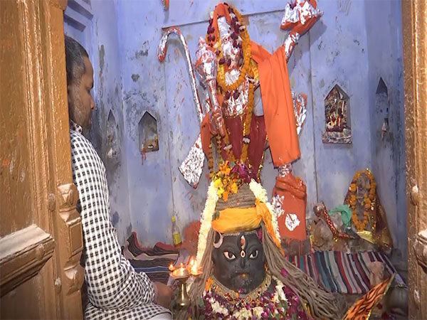 Visual of  Morning aarti at reopened Kartikeshwar Mahadev temple. (Photo/ANI)