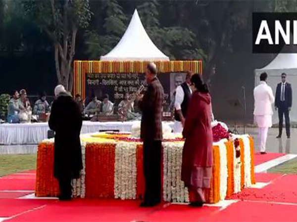 Namita Kaul Bhattacharya pays floral tributes to Atal Bihari Vajpayee on his 100th birth anniversary at 'Sadaiv Atal' memorial in New Delhi.(Photo/ANI)