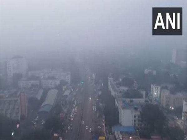 Fog covered Delhi as the temperature fell to 7°C, with dense fog forecast.(Photo/ANI)