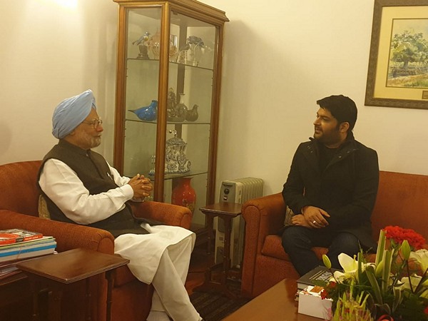Kapil Sharma with late former PM Manmohan Singh (Image source: X)