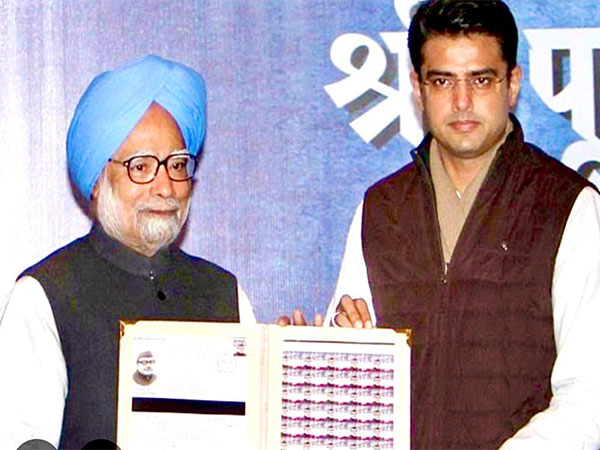 Former Prime Minister Manmohan Singh with Sachin Pilot (Photo: Sachin Pilot/X))