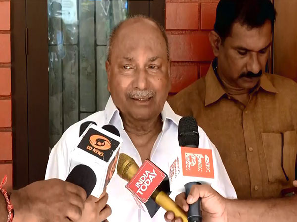 Senior Congress leader AK Antony (Photo/ANI)