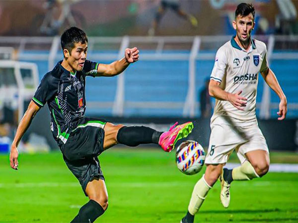 Players in action (Photo: ISL) 