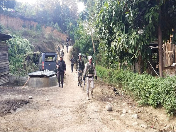 Security forces conduct area dominate exercise (Photo/@manipur_police)