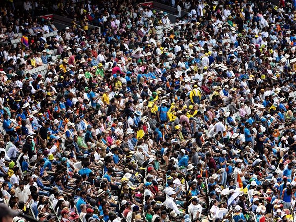Fans at MCG (Photo: @MCG/X) 
