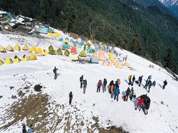 Major tourist places of Uttarkashi District see increased tourist arrivals on New Year's EVE (Photo/X/ @DIPR_UK) 
