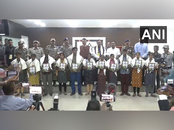 11 Naxalites surrender in Maharashtra's Gadchiroli. (Photo/ANI)