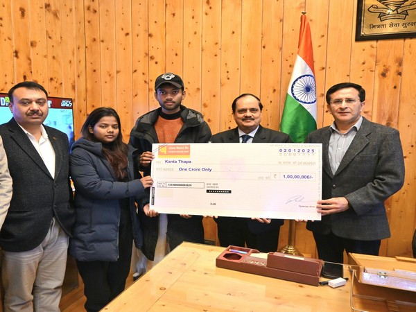 DGP Uttarakhand handed over accident insurance amount of one crore to dependents of late ASI Kanta Thapa (Photo/ANI)