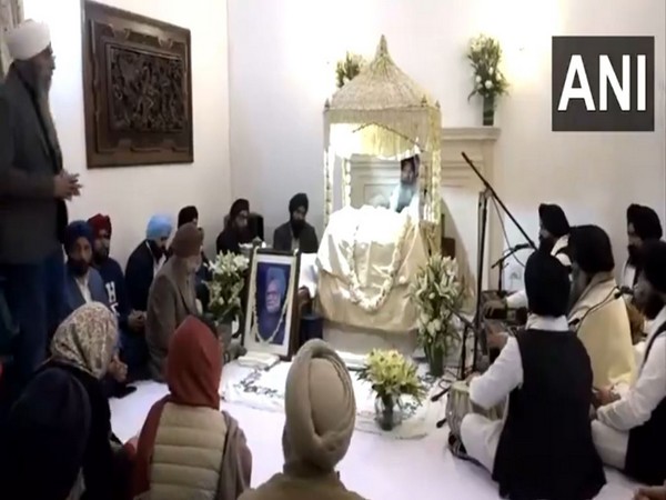 'Bhog' of 'Akhand Path' kept in memory of former PM Manmohan Singh (Photo/ANI)