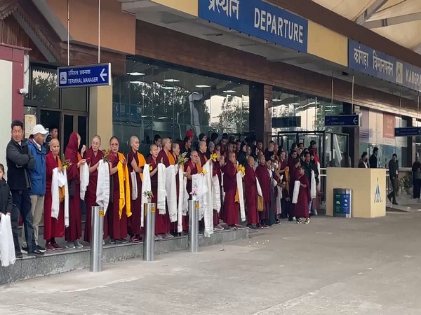 Followers bid farewell to Dalai Lama (Image/ANI)