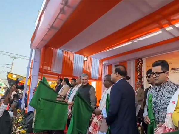 Union Minister Ashwini Vaishnaw Ashwini Vaishnaw flags off three trains from Guwahati (Photo/@himantabiswa)