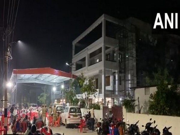 Visual from outside DMK leader Duraimurugan Vellore residence. (Photo/ANI)