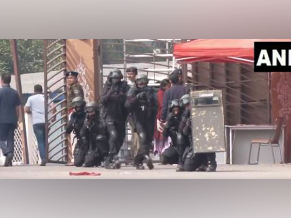 Police conduct mock drill ahead of Pravasi Bharatiya Divas convention to counter terror threats.(Photo/ANI)