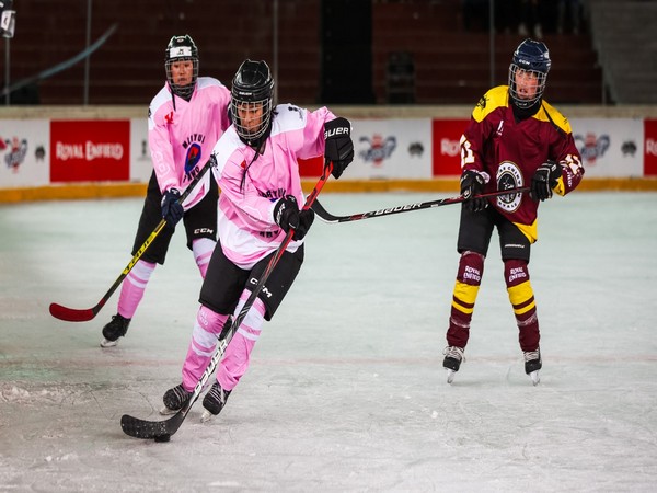 Ice Hockey action (Photo: Ice Hockey League)