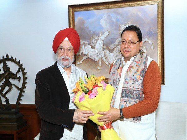 Union Minister Hardeep Singh Puri with Uttarakhand CM Pushkar Singh Dhami (Photo/ANI)