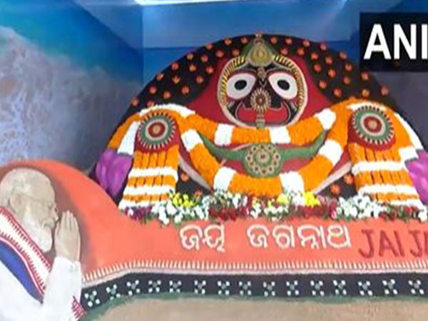 Sand artist Sudarsan Pattnaik's artworks at Pravasi Bharatiya Divas' venue in Bhubaneswar (Photo/ANI)