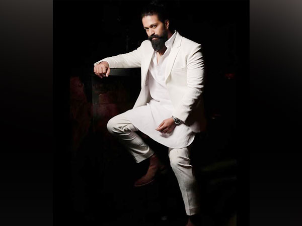 Actor Yash (Image Source: Instagram/@thenameisyash)