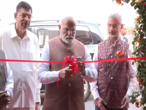 PM Narendra Modi  on Thursday inaugurated an exhibition (Photo/DD News)