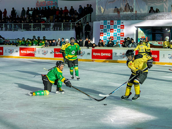 Players in action. (Picture: Ice Hockey League)