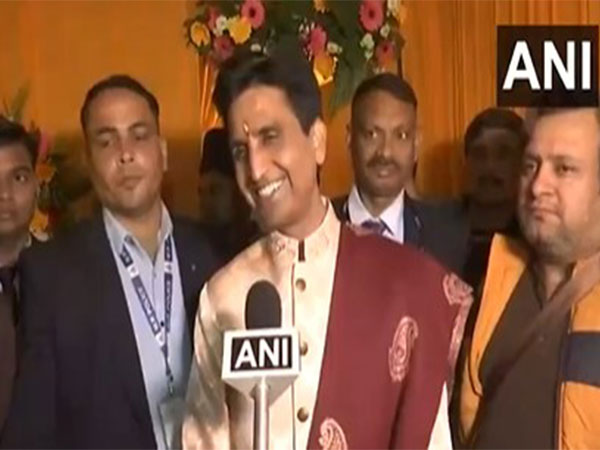 Poet Kumar Vishwas (Photo/ANI)