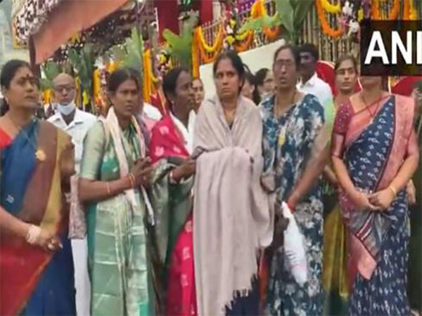 Special Vaikuntha Dwara Darshan arranged in Tirumala temple for injured in stampede (Photo/ANI)