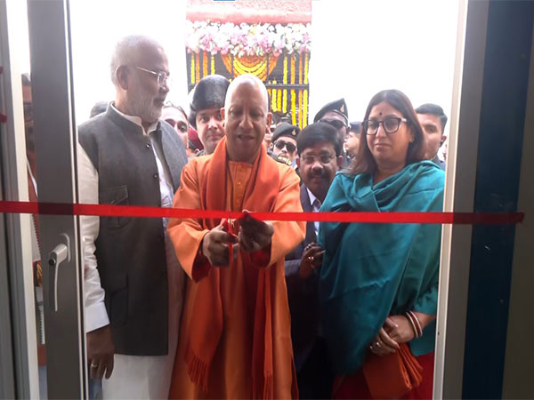 UP Chief Minister Yogi Adityanath inaugurates 'Maa Ki Rasoi' (Photo/ANI)