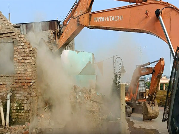 Structure being removed (Photo/ANI)