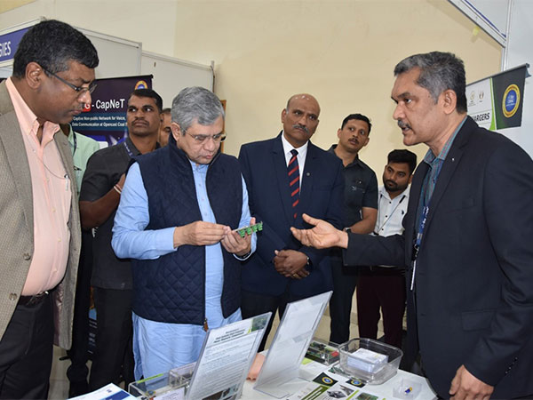 Union Minister Ashwini Vaishnaw, at C-DAC campus in Pashan, Pune (Image:: PIB)