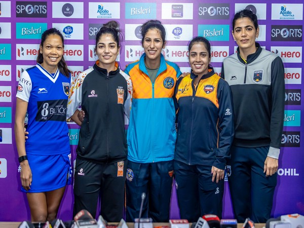 
    First Women's Hockey India League set to begin
    