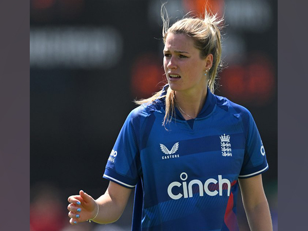 Lauren Bell (Photo: X/@englandcricket)