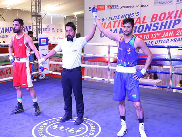 Sachin Siwach declared winner of his Semi-Final bout. (Picture: BFI)