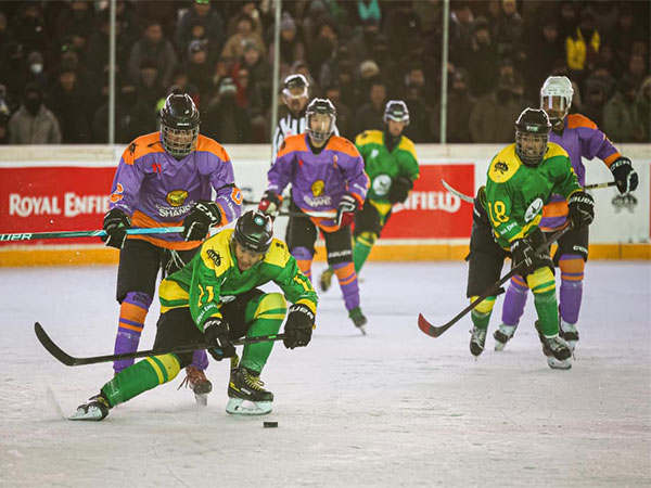 Ice Hockey League action (Photo: Ice Hockey League)