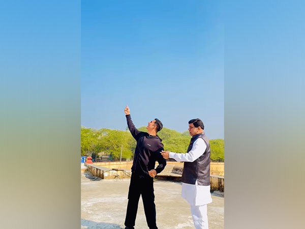 Actors Akshay Kumar and Paresh Rawal (Image source: Akshay's Instagram)