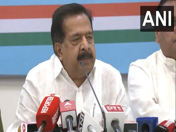 Congress leader Ramesh Chennithala (Photo/ANI)
