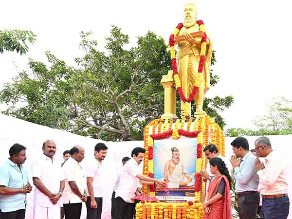 TN CM MK Stalin pays tribute to Thiruvalluvar  (Photo/@mkstalin)