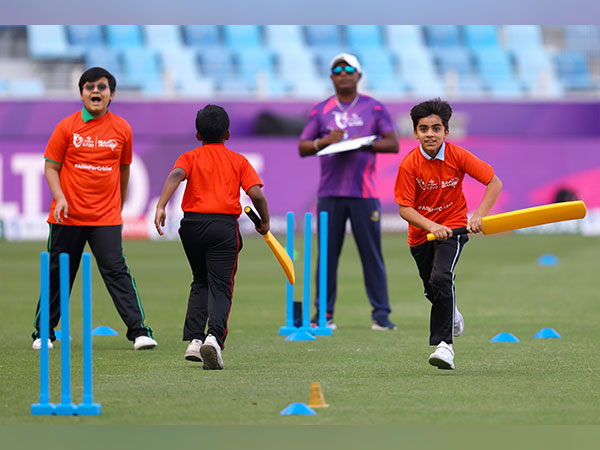 Budding talents play a game of cricket ahead of Match 5 of the International League T20 between Gulf Giants and Desert Vipers at the Dubai International Cricket Stadium (Photo: ILT20)
