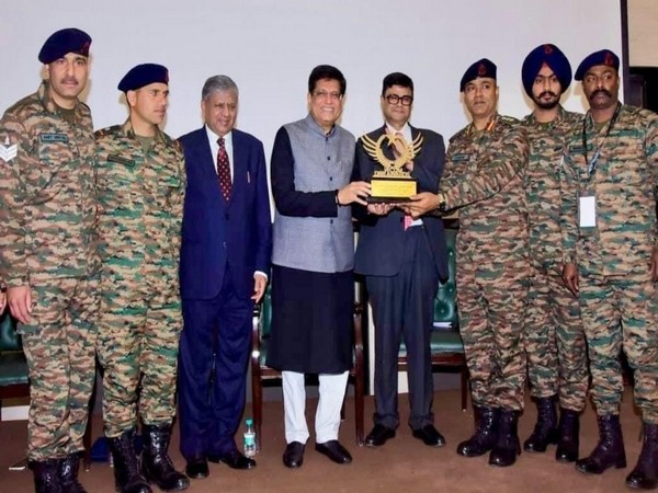 Union Minister Piyush Goyal bestows formations of Indian Army's with WCDM-DRR awards in New Delhi (Photo/@adgpi)