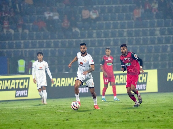 PFC's Nikhil Prabhu in action. (Picture: ISL Media)