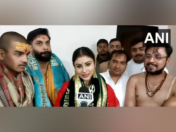 Mouni Roy, husband Suraj Nambiar visit Mahakaleshwar Temple in Ujjain