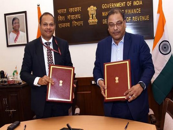 Representative of FIU-IND and NHB (Photo/PIB)