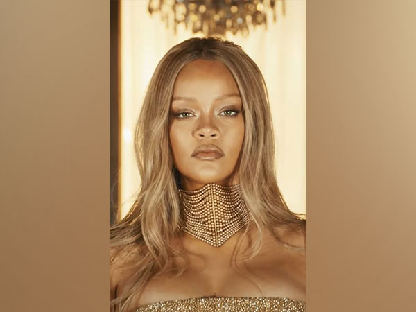 Rihanna (Photo/Instagram/@badgalriri)