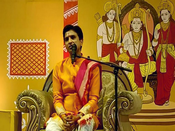 Poet Kumar Vishwas (Photo/ANI)