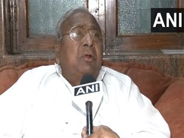 Congress leader V Hanumantha Rao (Photo/ANI) 