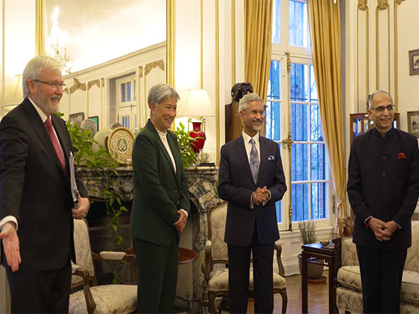 External Affairs Minister S Jaishankar with Australian Minister for Foreign Affairs Penny Wong (Image: X@DrSJaishankar)