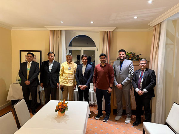 N Chandrababu Naidu, CM, Andhra Pradesh with Lakshmi N. Mittal, EC, and Aditya Mittal, CEO, ArcelorMittal Nippon Steel India (Photo: @ncbn/X)