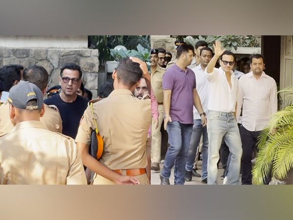 Actors Saif Ali Khan and Ronit Roy (Image source: ANI)