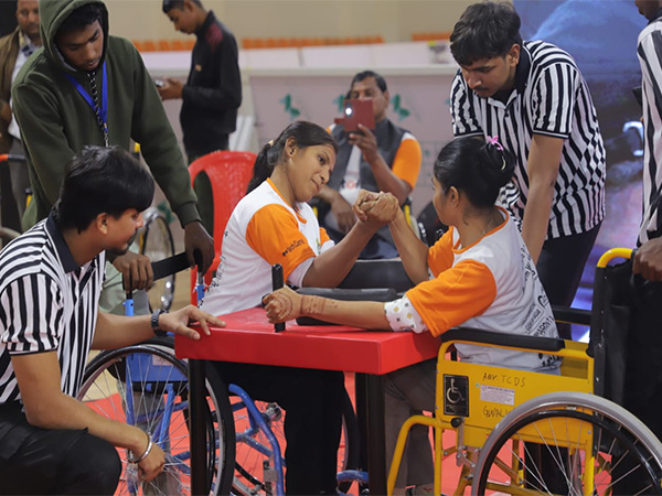 Para athletes in action at 1st All India PAFI Para ArmWrestling Championship. (Picture: People’s ArmWrestling Federation India)